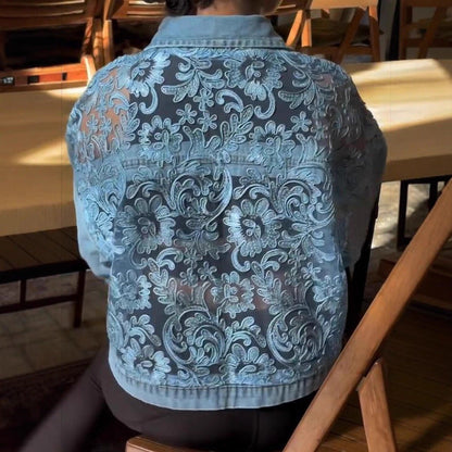 NORABERG | Afslappet spetskantet jeansjakke